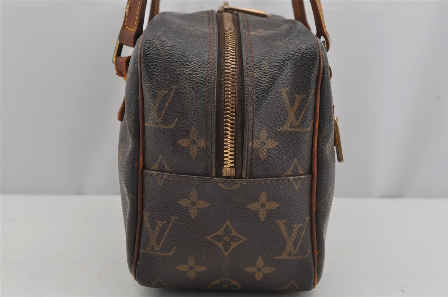 Authentic Louis Vuitton Monogram Cite MM Shoulder Bag M51182 Junk 4602J