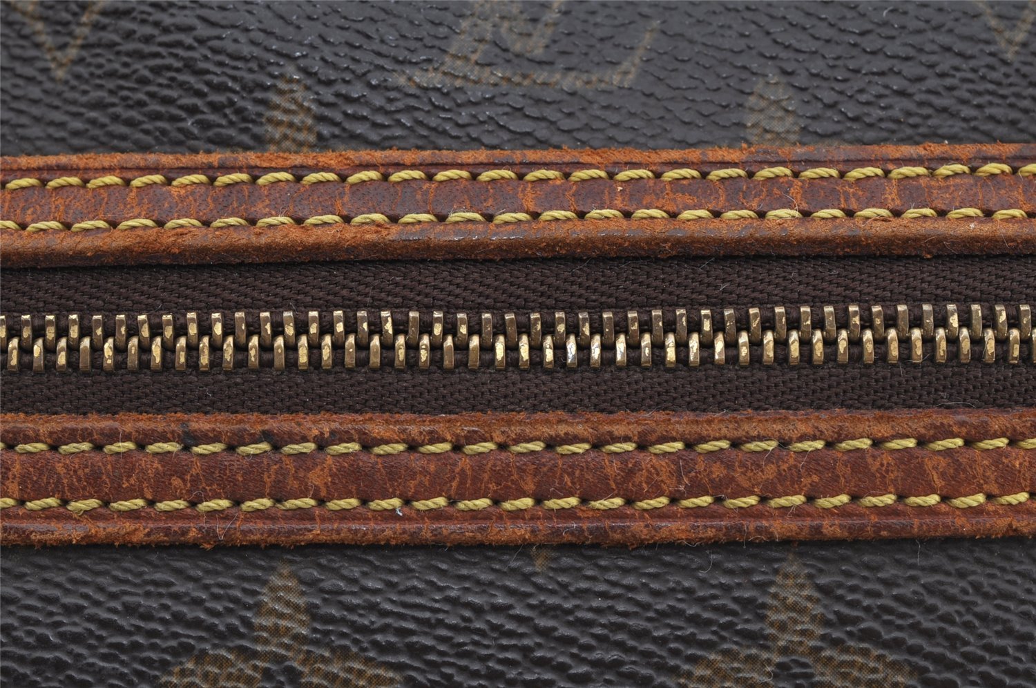 Authentic Louis Vuitton Monogram Cite MM Shoulder Bag M51182 Junk 4602J