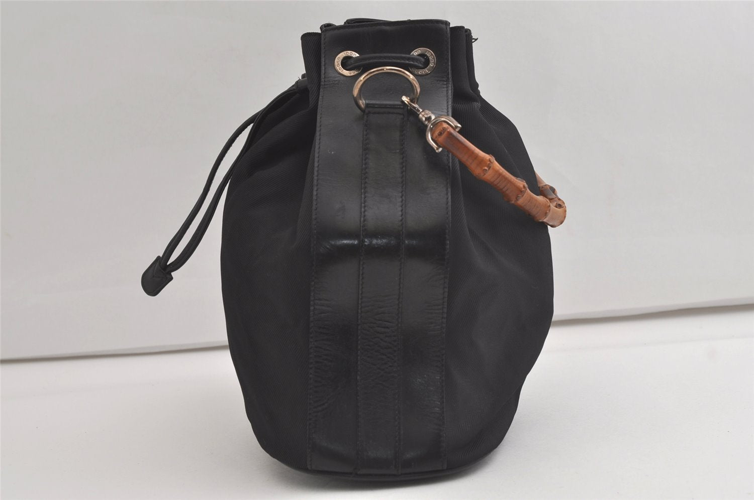 Authentic GUCCI Vintage Bamboo Drawstring Bag Purse Nylon Leather Black 4603K