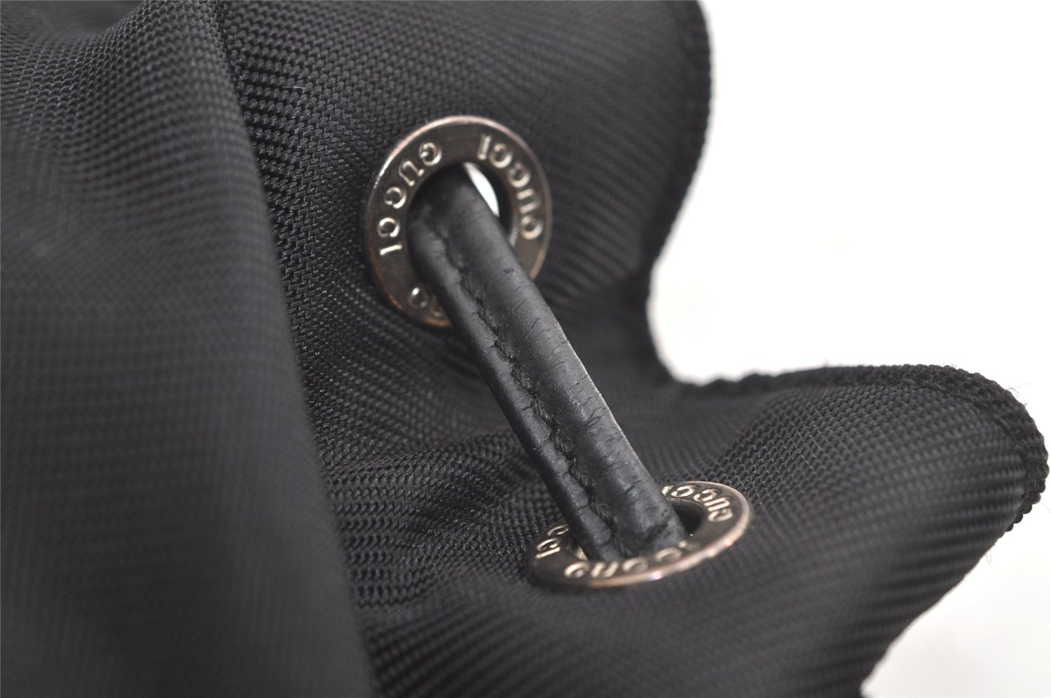 Authentic GUCCI Vintage Bamboo Drawstring Bag Purse Nylon Leather Black 4603K