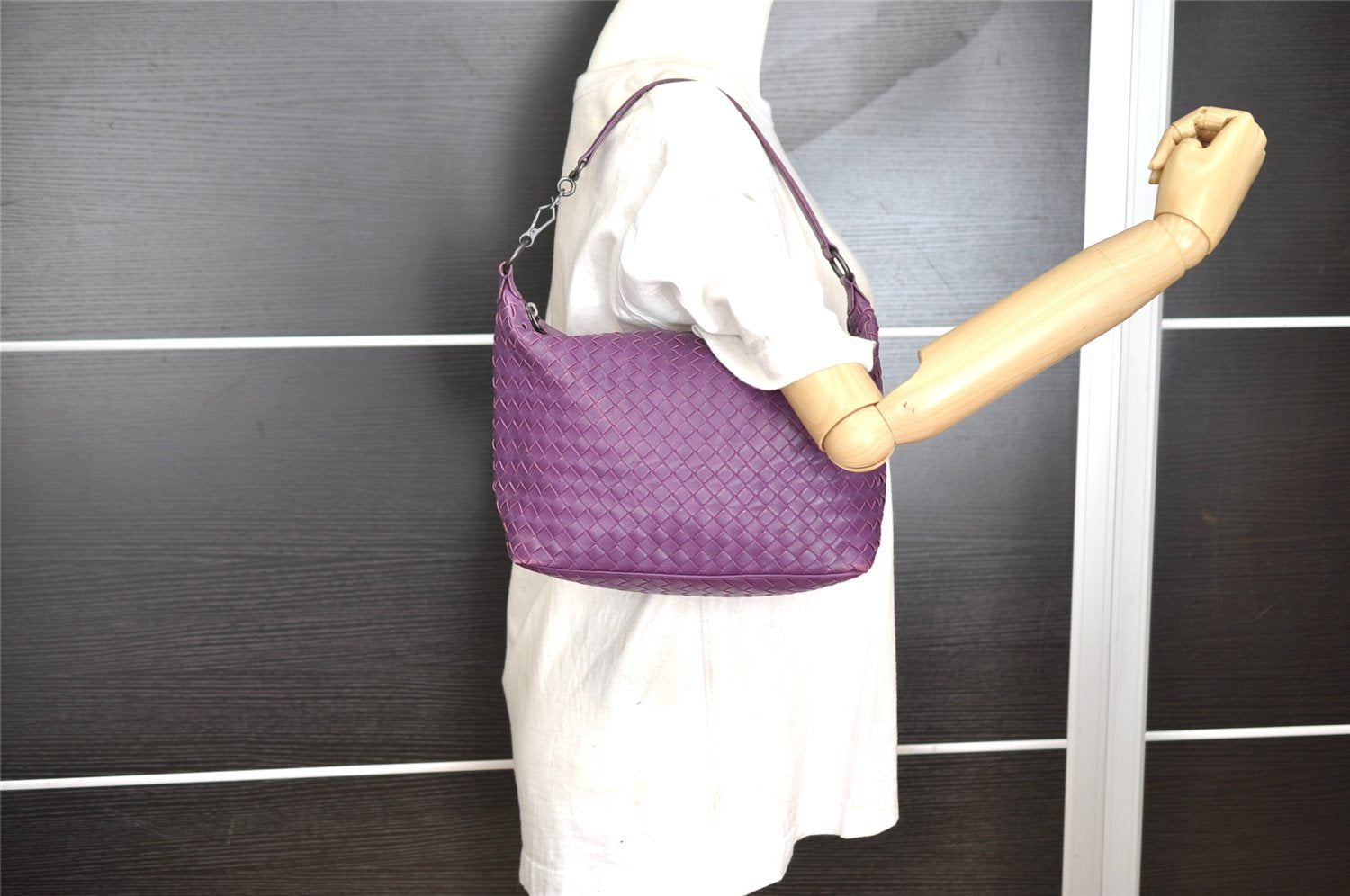 Authentic BOTTEGA VENETA Intrecciato Leather Shoulder Hand Bag Purple 4605I