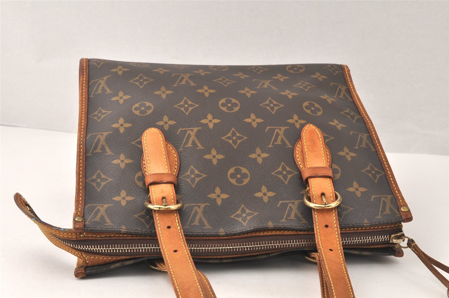 Authentic Louis Vuitton Monogram Popincourt Haut Shoulder Bag M40007 LV 4605K