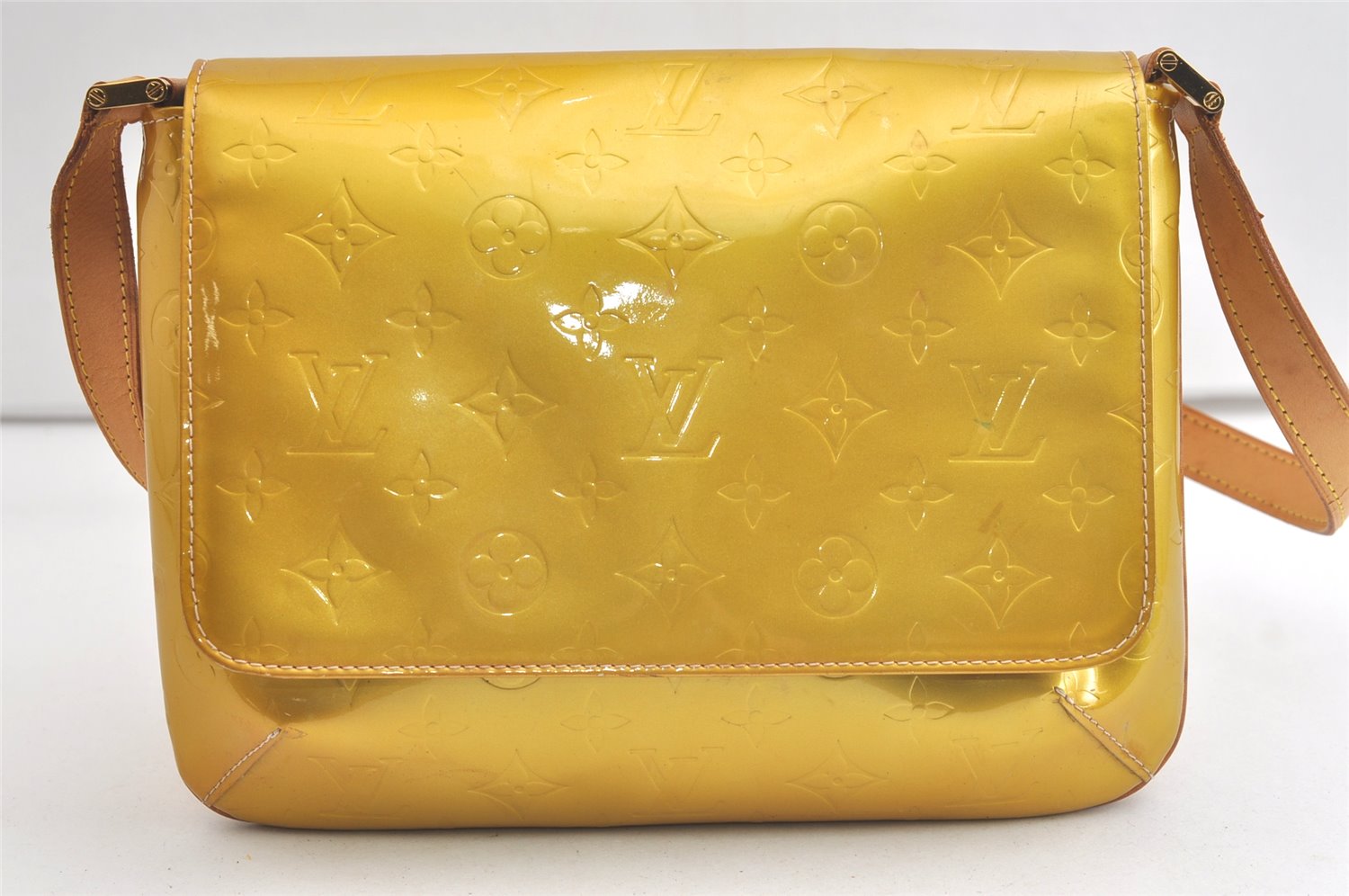 Authentic Louis Vuitton Vernis Thompson Street Shoulder Bag M91069 Yellow 4606K