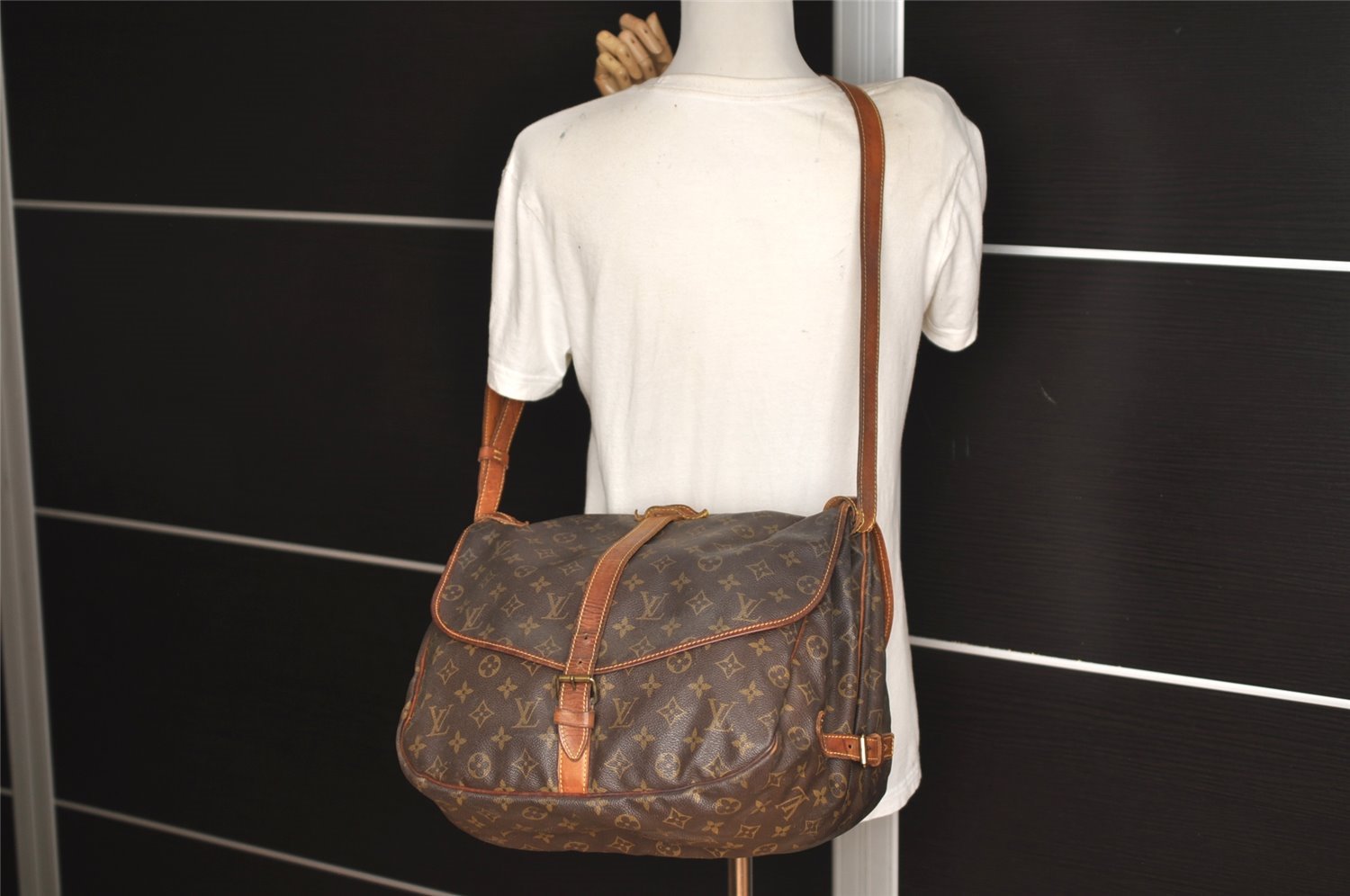 Authentic Louis Vuitton Monogram Saumur 35 Shoulder Cross Bag M42254 LV 4608J