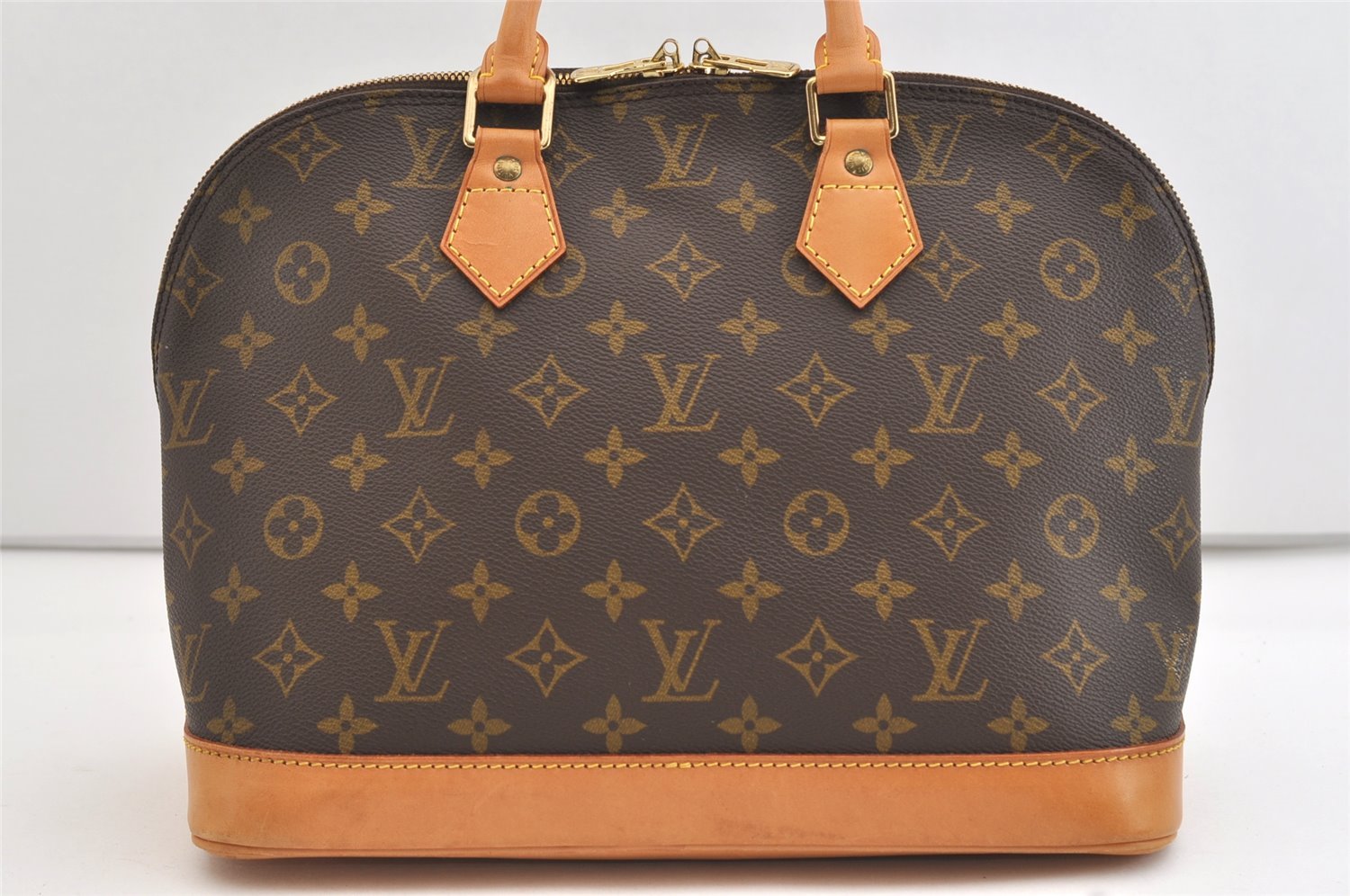 Authentic Louis Vuitton Monogram Alma Hand Bag Purse M51130 LV 4616J