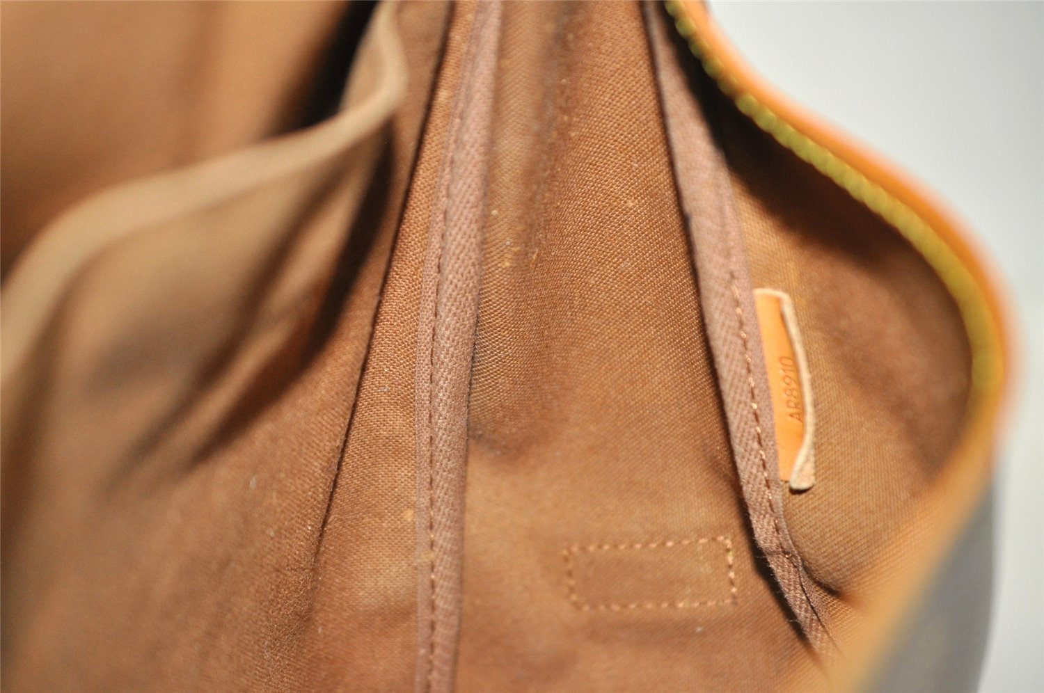 Authentic Louis Vuitton Monogram Saumur 35 Shoulder Cross Bag M42254 LV 4618I