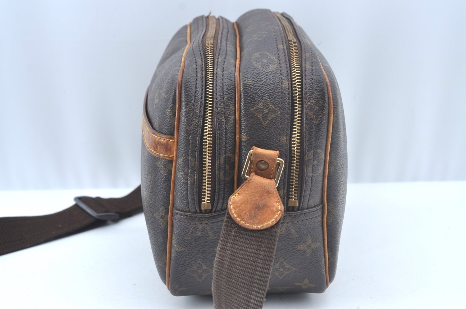 Authentic Louis Vuitton Monogram Reporter PM Shoulder Cross Bag M45254 LV 4624I