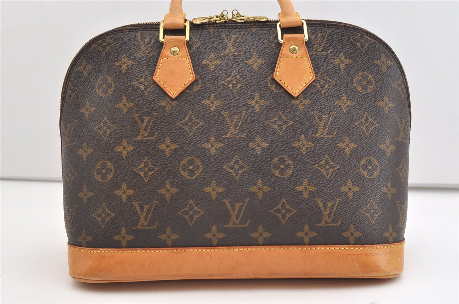 Authentic Louis Vuitton Monogram Alma Hand Bag Purse M51130 LV 4627J