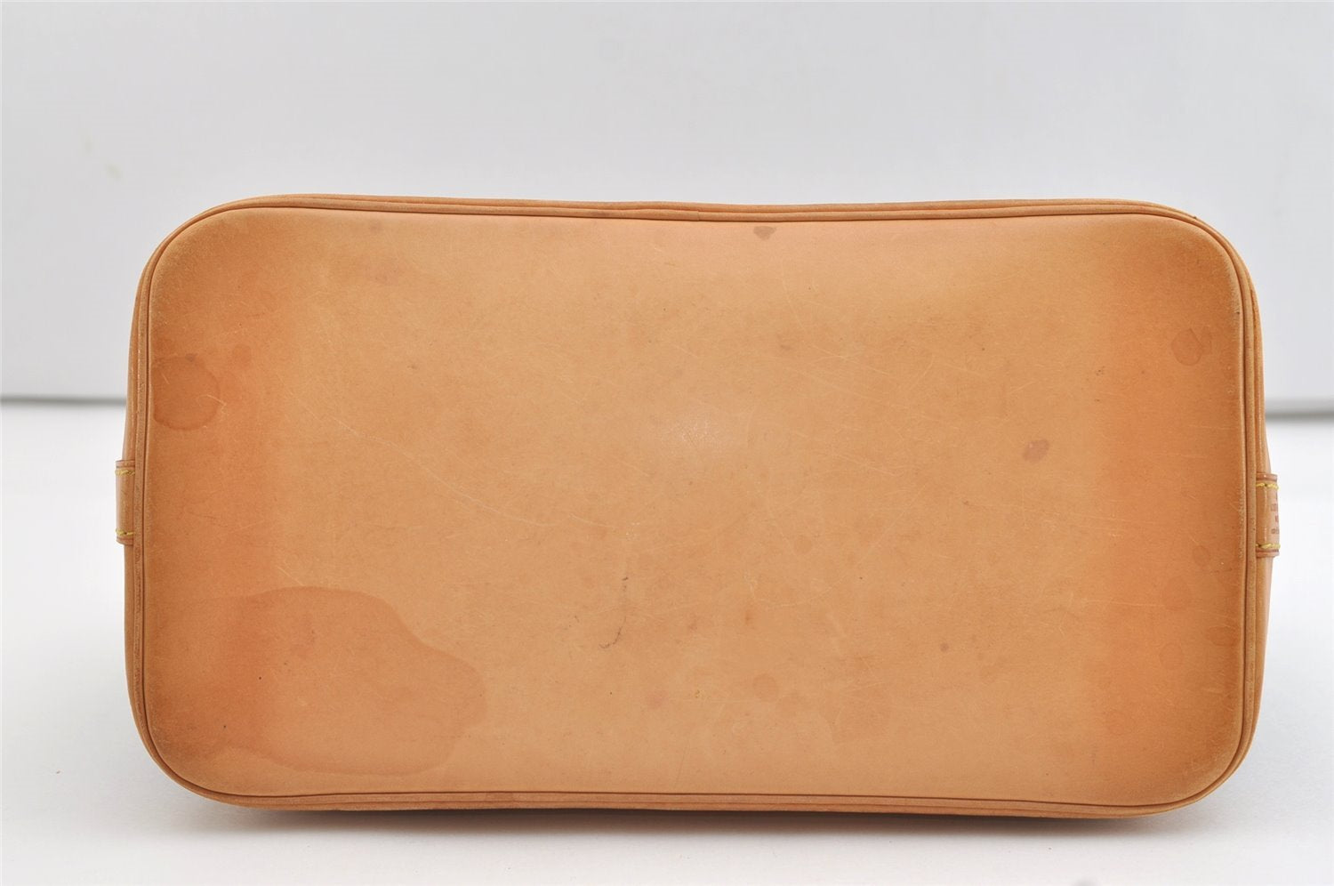 Authentic Louis Vuitton Monogram Alma Hand Bag Purse M51130 LV 4627J