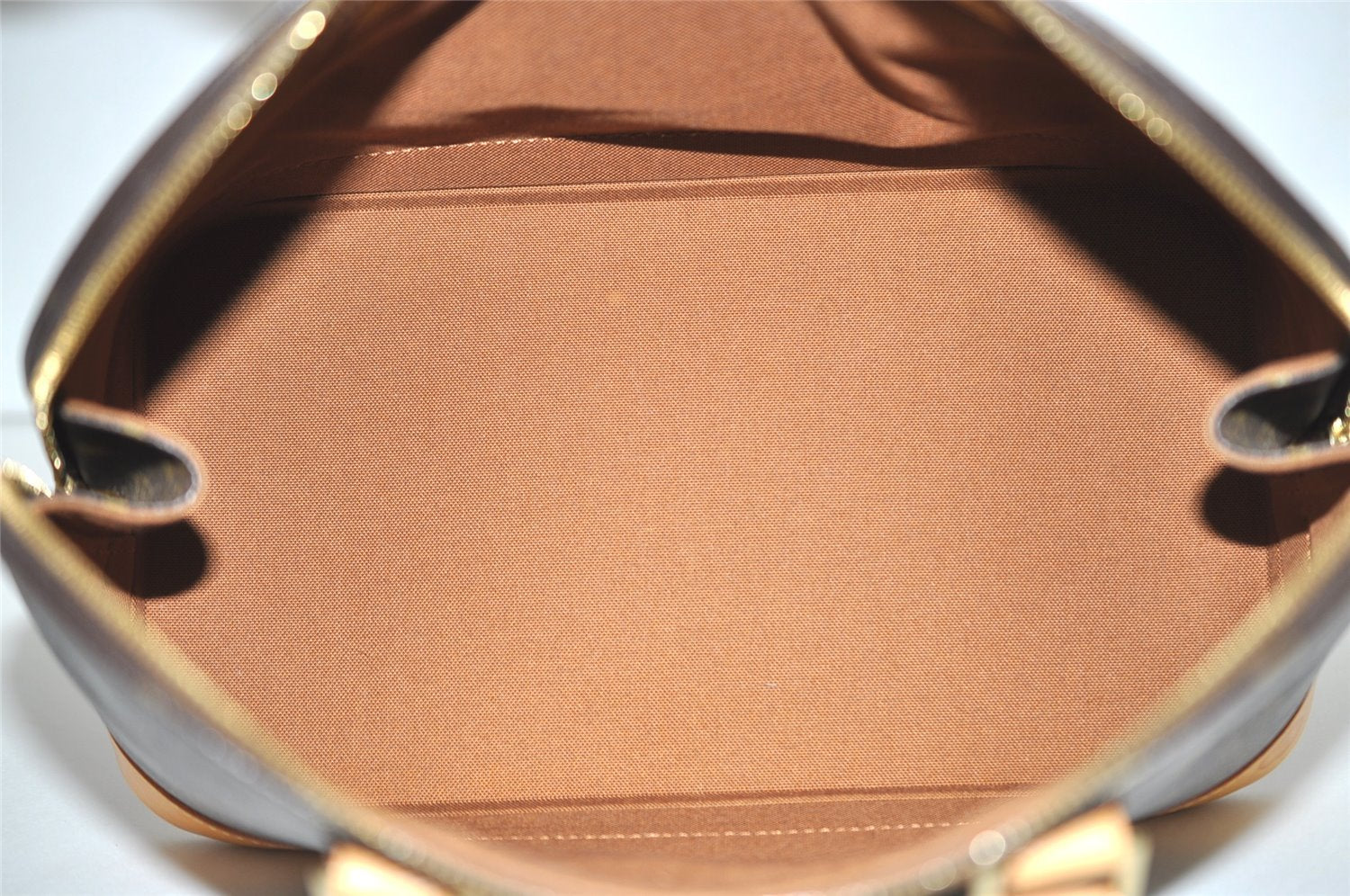 Authentic Louis Vuitton Monogram Alma Hand Bag Purse M51130 LV 4627J