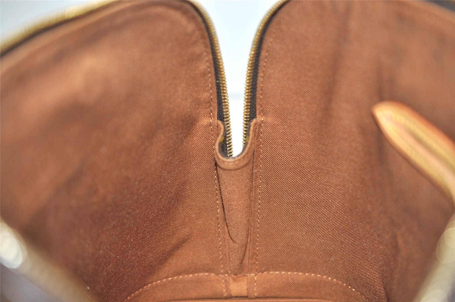 Authentic Louis Vuitton Monogram Alma Hand Bag Purse M51130 LV 4627J