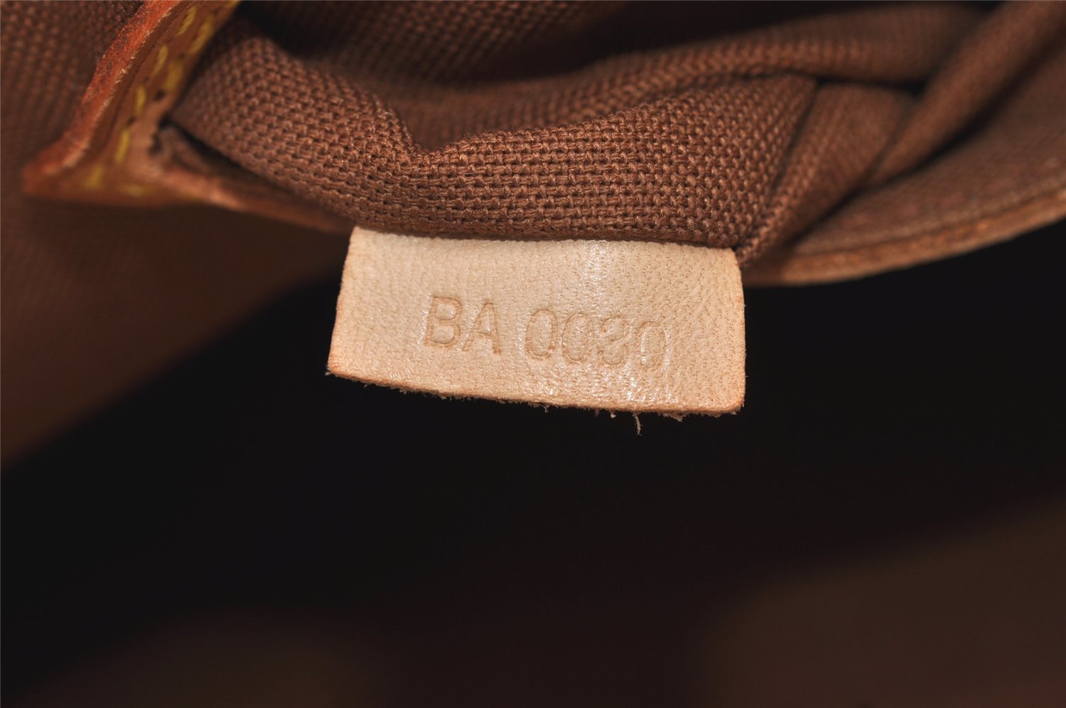 Authentic Louis Vuitton Monogram Alma Hand Bag Purse M51130 LV 4627J