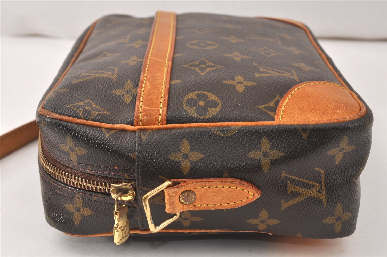 Authentic Louis Vuitton Monogram Trocadero 27 Shoulder Bag M51274 Junk 4630K