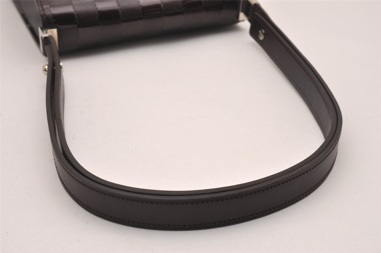 Auth Louis Vuitton Damier Vernis Club Shoulder Bag Bordeaux Red M92129 LV 4631J