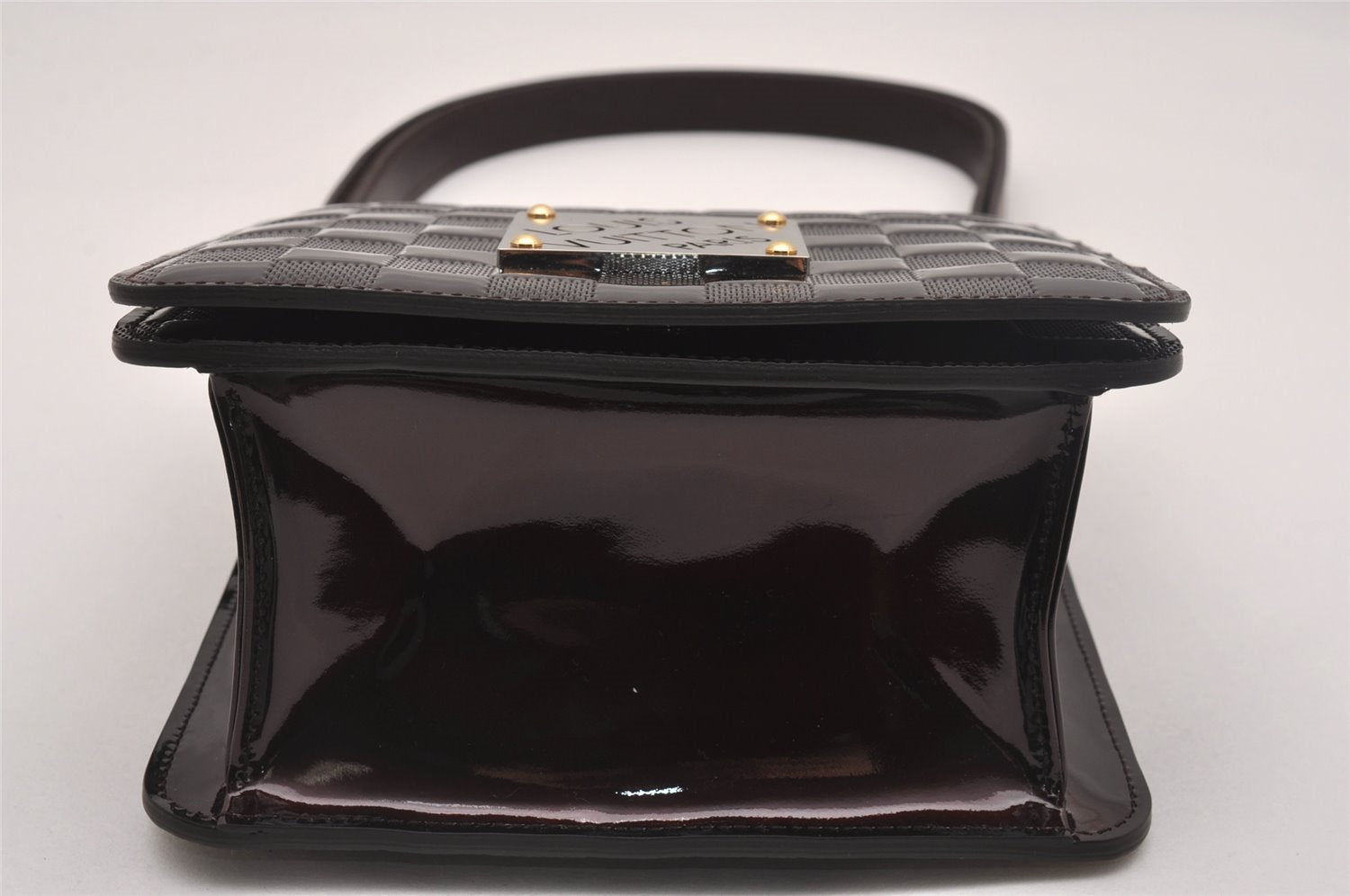 Auth Louis Vuitton Damier Vernis Club Shoulder Bag Bordeaux Red M92129 LV 4631J