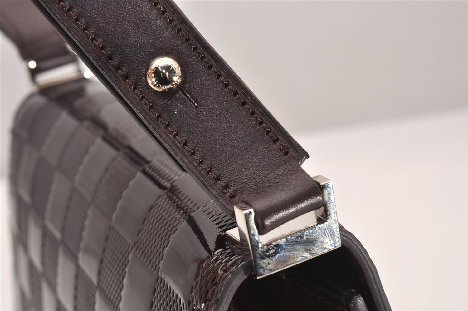 Auth Louis Vuitton Damier Vernis Club Shoulder Bag Bordeaux Red M92129 LV 4631J