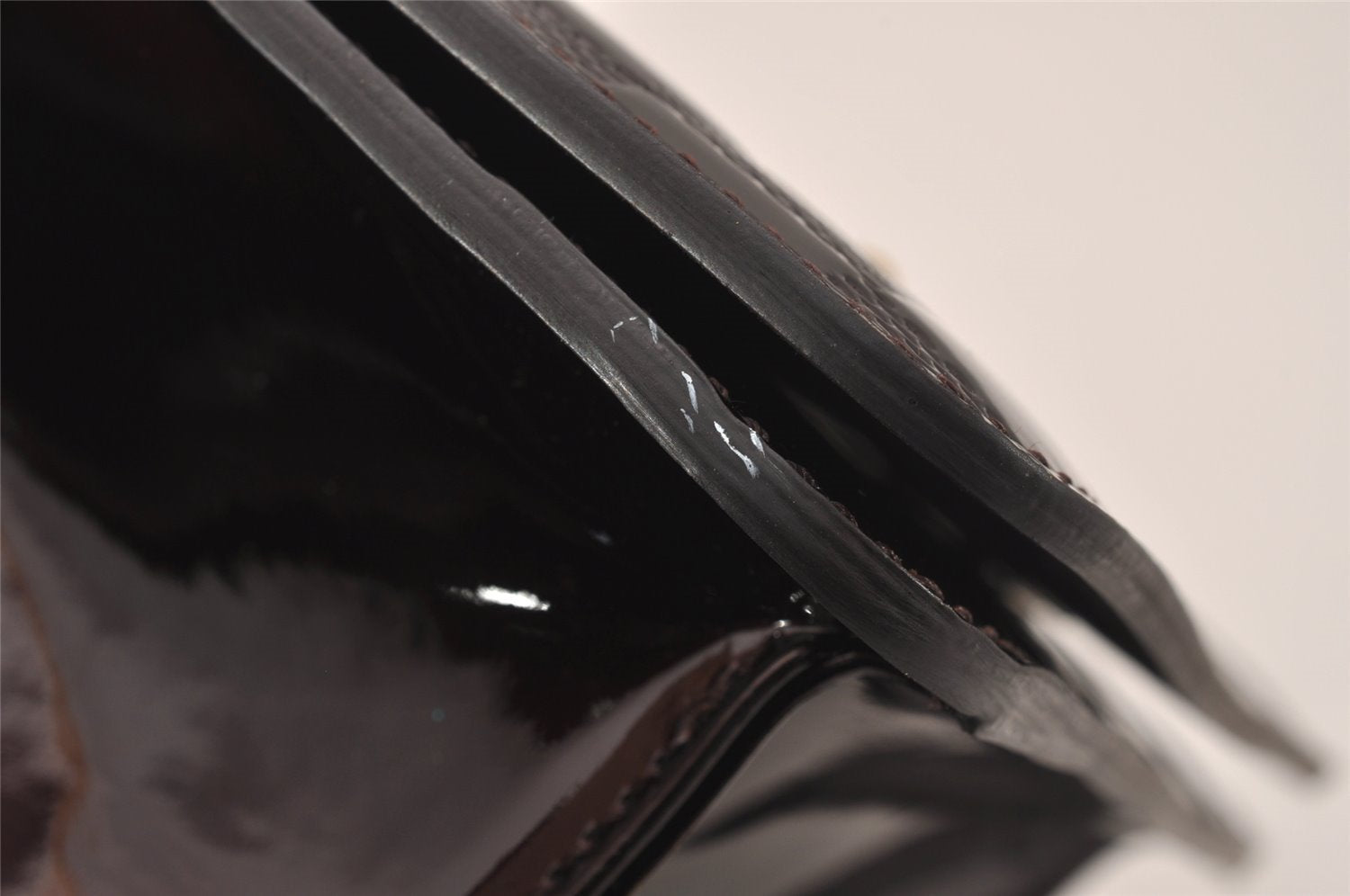 Auth Louis Vuitton Damier Vernis Club Shoulder Bag Bordeaux Red M92129 LV 4631J