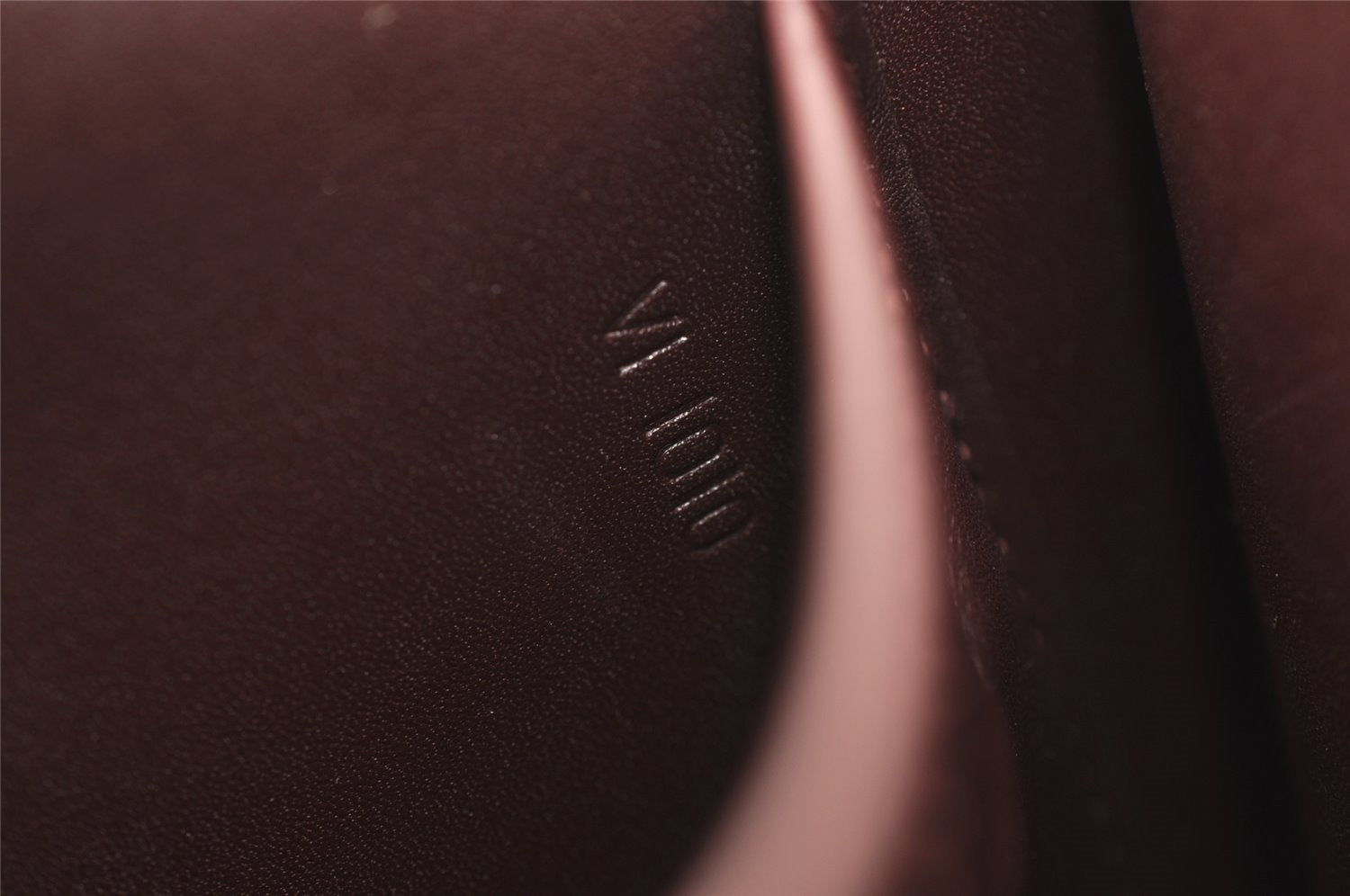 Auth Louis Vuitton Damier Vernis Club Shoulder Bag Bordeaux Red M92129 LV 4631J