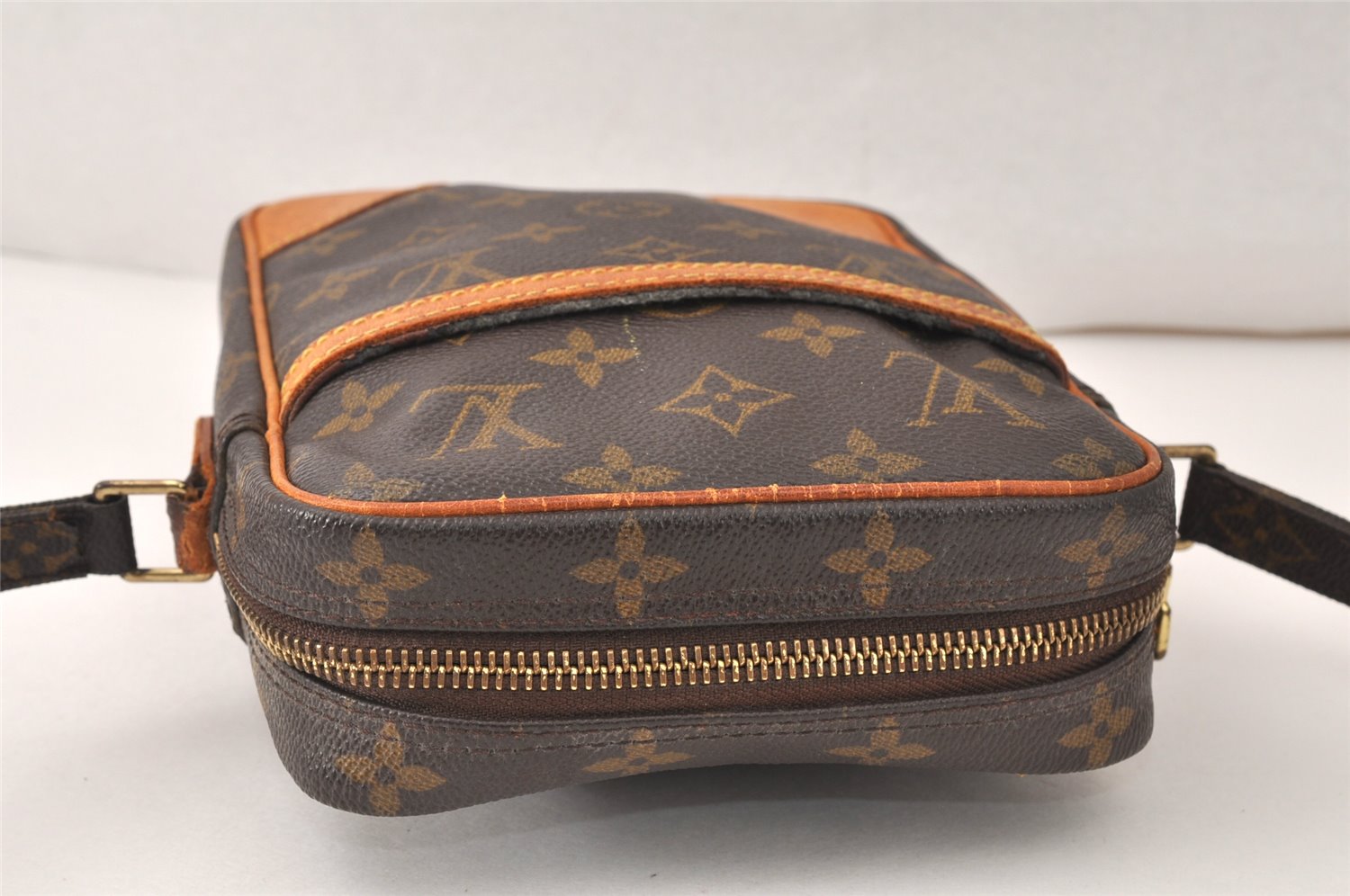 Authentic Louis Vuitton Monogram Danube Shoulder Cross Bag M45266 LV Junk 4632K