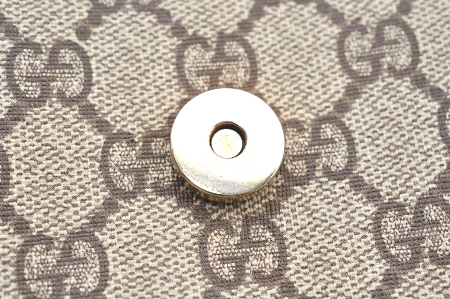 Authentic GUCCI Shoulder Cross Body Bag Purse GG PVC Leather Brown Junk 4633H