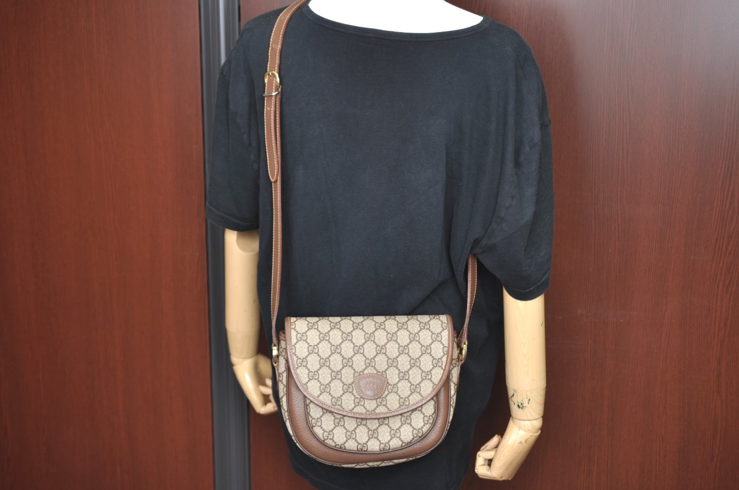 Authentic GUCCI Shoulder Cross Body Bag Purse GG PVC Leather Brown Junk 4633H