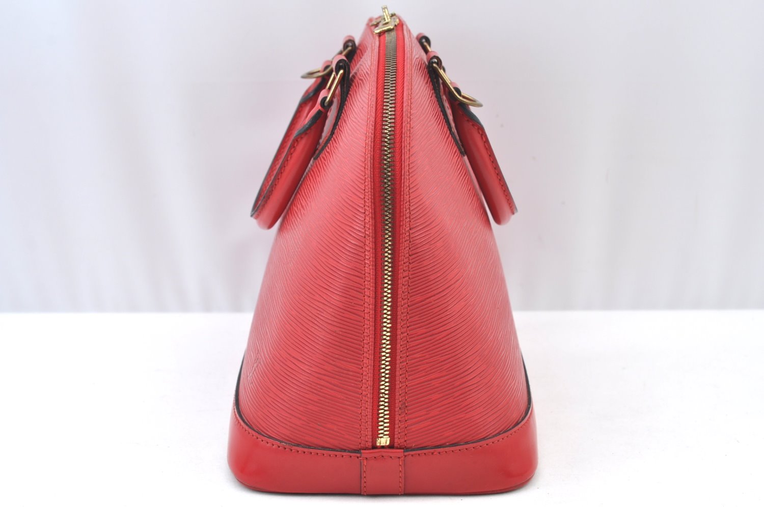 Authentic Louis Vuitton Epi Alma PM Hand Bag Red M52147 LV 4633I