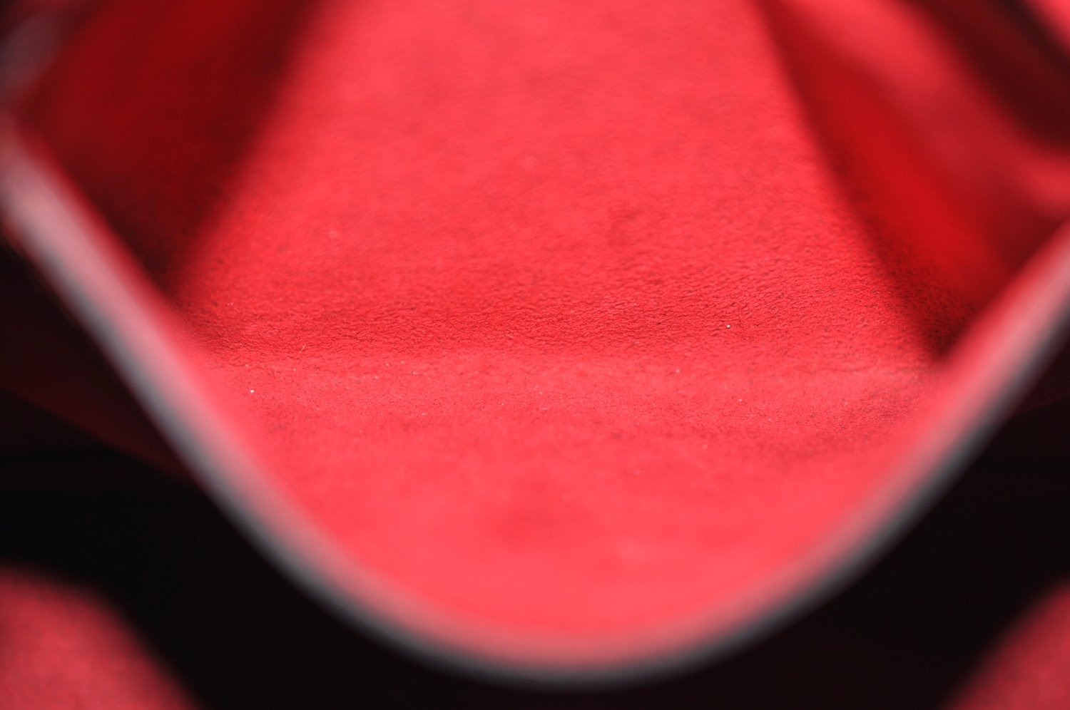 Authentic Louis Vuitton Epi Alma PM Hand Bag Red M52147 LV 4633I