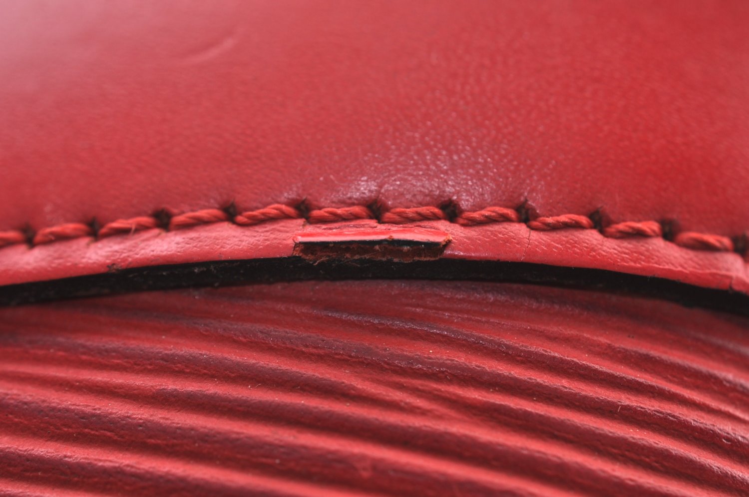 Authentic Louis Vuitton Epi Alma PM Hand Bag Red M52147 LV 4633I