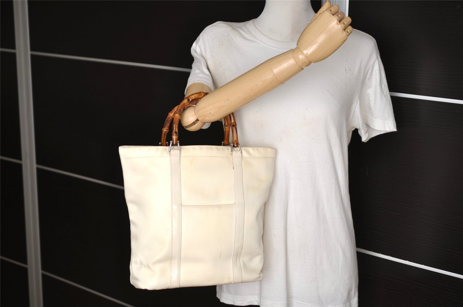 Authentic GUCCI Vintage Bamboo Tote Hand Bag Nylon Leather White 4636J