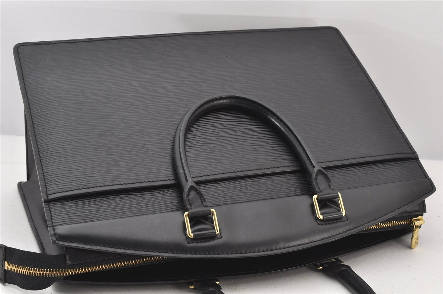 Authentic Louis Vuitton Epi Riviera Hand Bag Black M48182 LV Junk 4638K