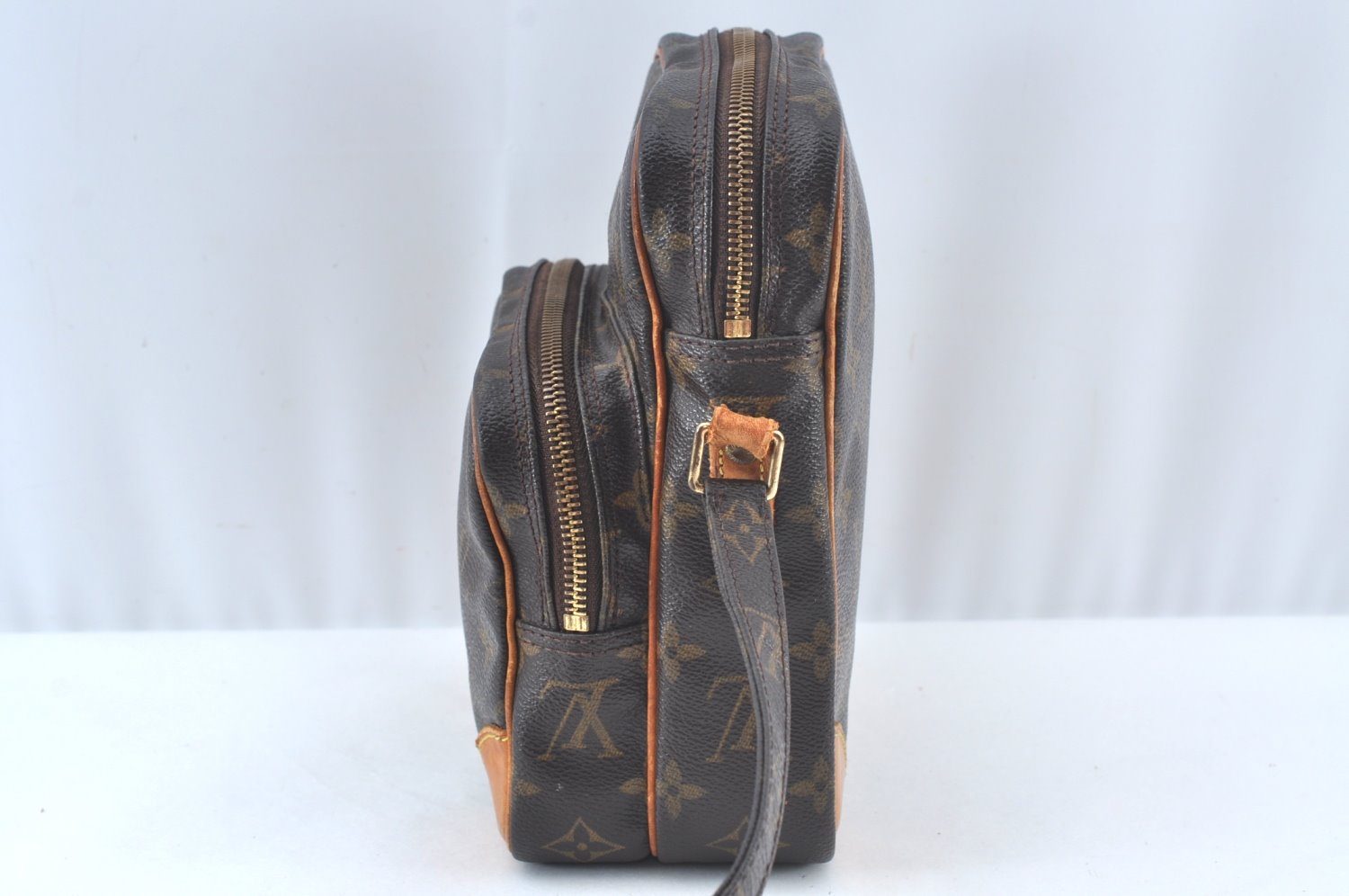 Auth Louis Vuitton Monogram Amazone Shoulder Cross Body Bag M45236 LV Junk 4641I