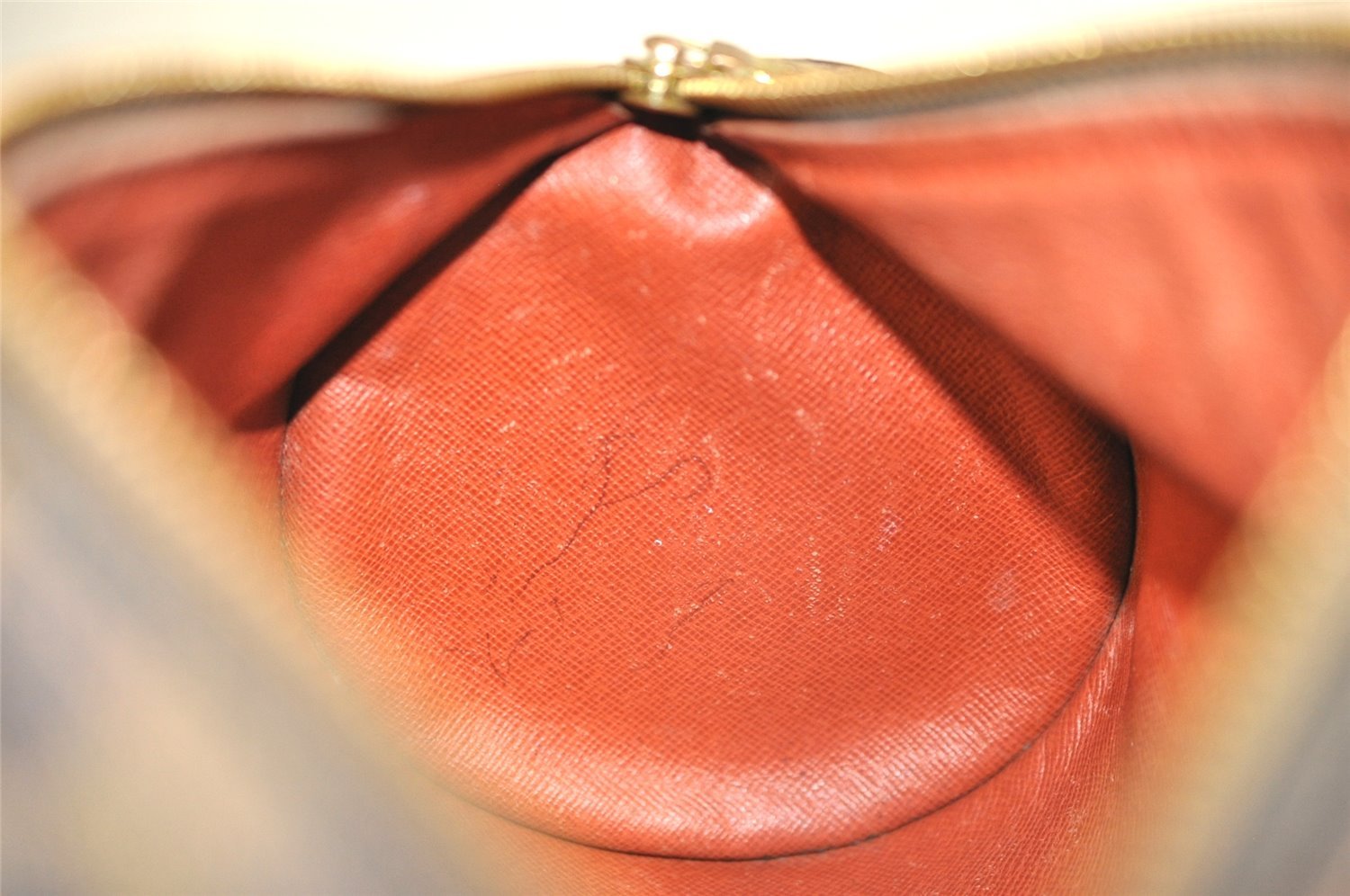 Authentic Louis Vuitton Damier Papillon 26 Hand Bag Purse N51304 LV 4641J