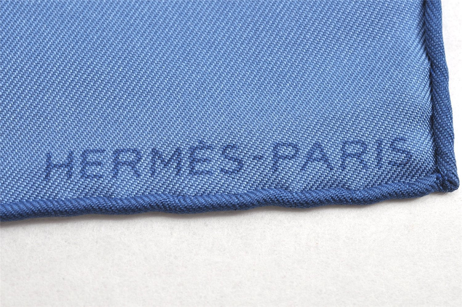 Authentic HERMES Petit Carre 40 Scarf Handkerchief Silk Blue 4644L