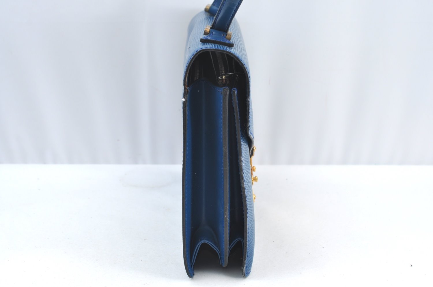 Authentic Louis Vuitton Epi Concorde Hand Bag Purse Blue M52135 LV 4647F