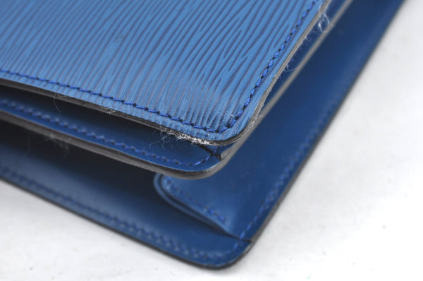 Authentic Louis Vuitton Epi Concorde Hand Bag Purse Blue M52135 LV 4647F