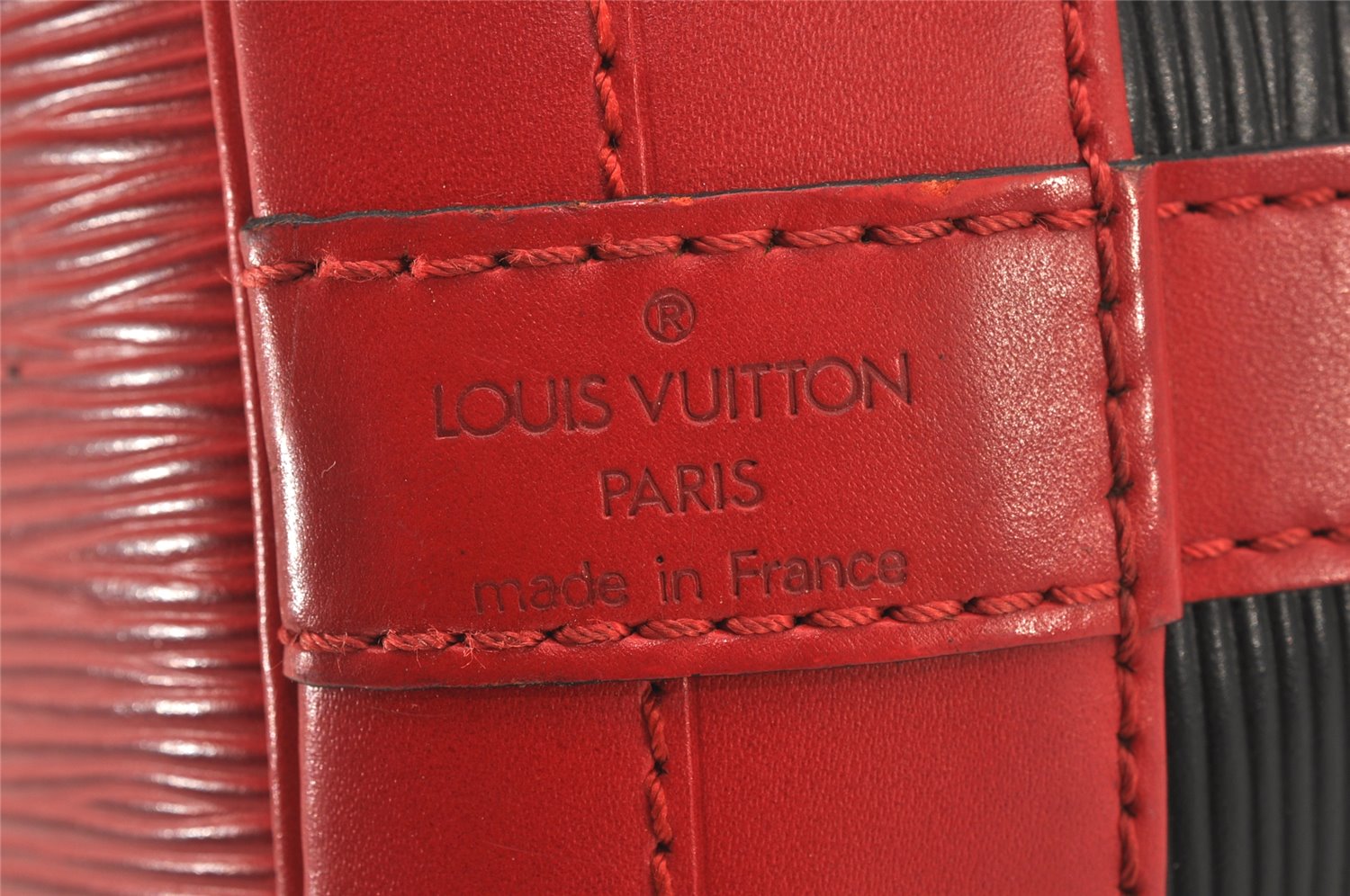 Authentic Louis Vuitton Epi Noe Bi-color Black x Red M44017 Drawstring Bag 4648K