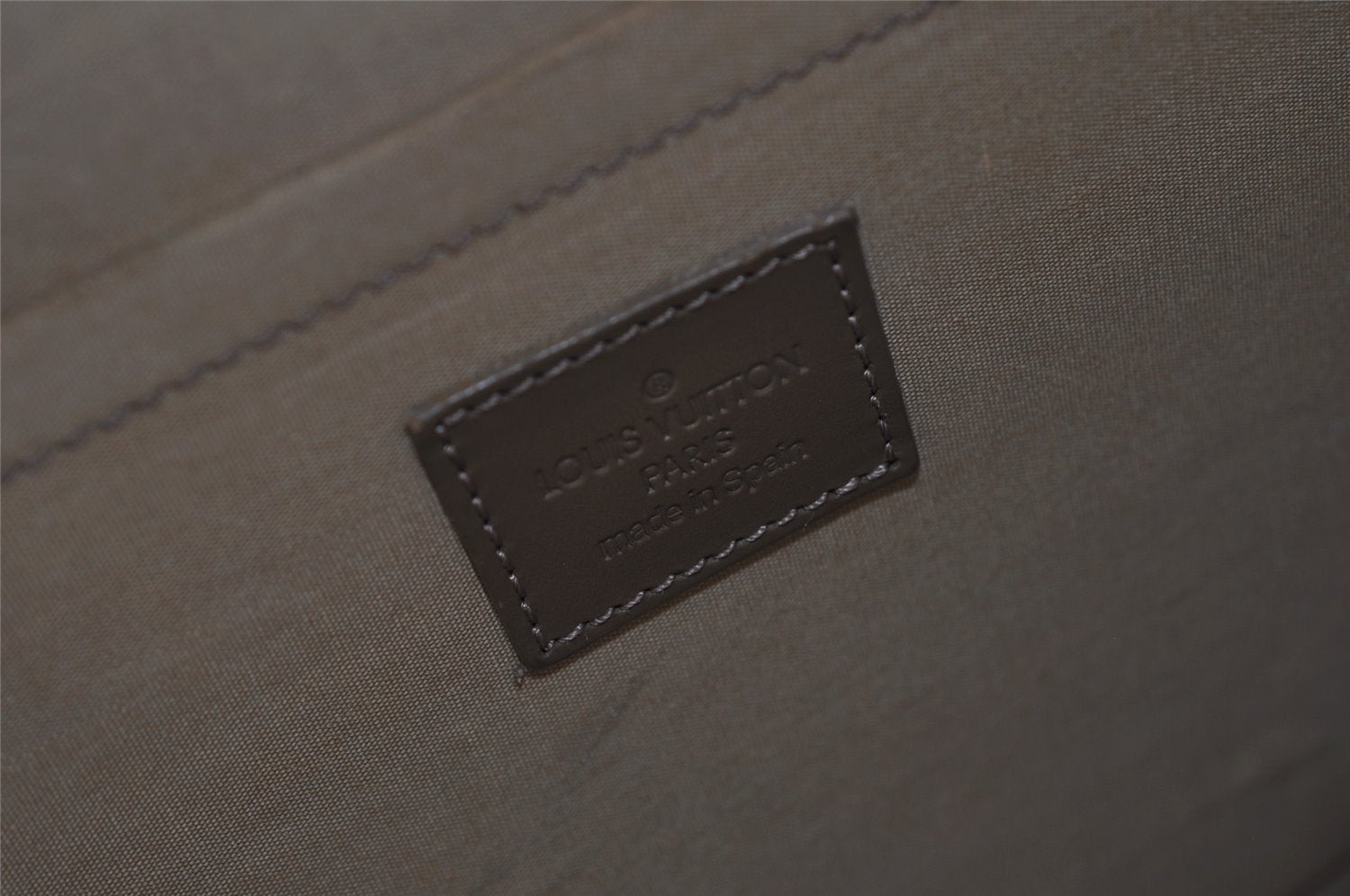 Authentic Louis Vuitton Epi Croisette GM Shoulder Hand Bag Gray M5250B LV 4651I