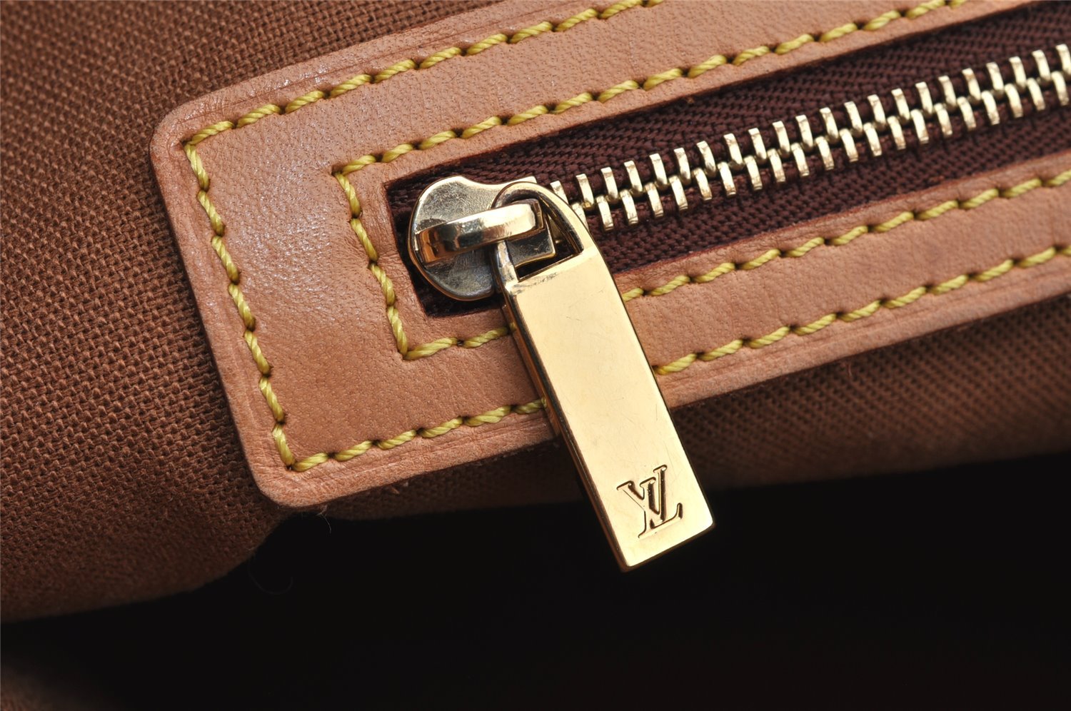 Authentic Louis Vuitton Monogram Cabas Mezzo Shoulder Tote Bag M51151 LV 4652I