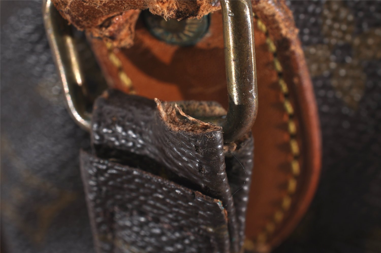 Authentic Louis Vuitton Monogram Amazone GM Shoulder Cross Body Bag LV 4656J