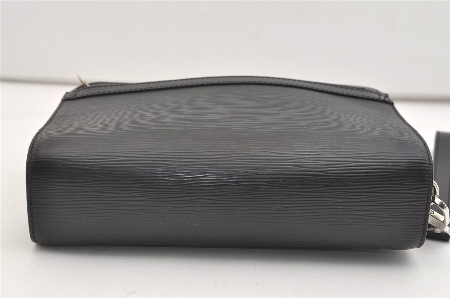 Authentic Louis Vuitton Epi Hoche Clutch Hand Bag Purse Black M59362 LV 4659J