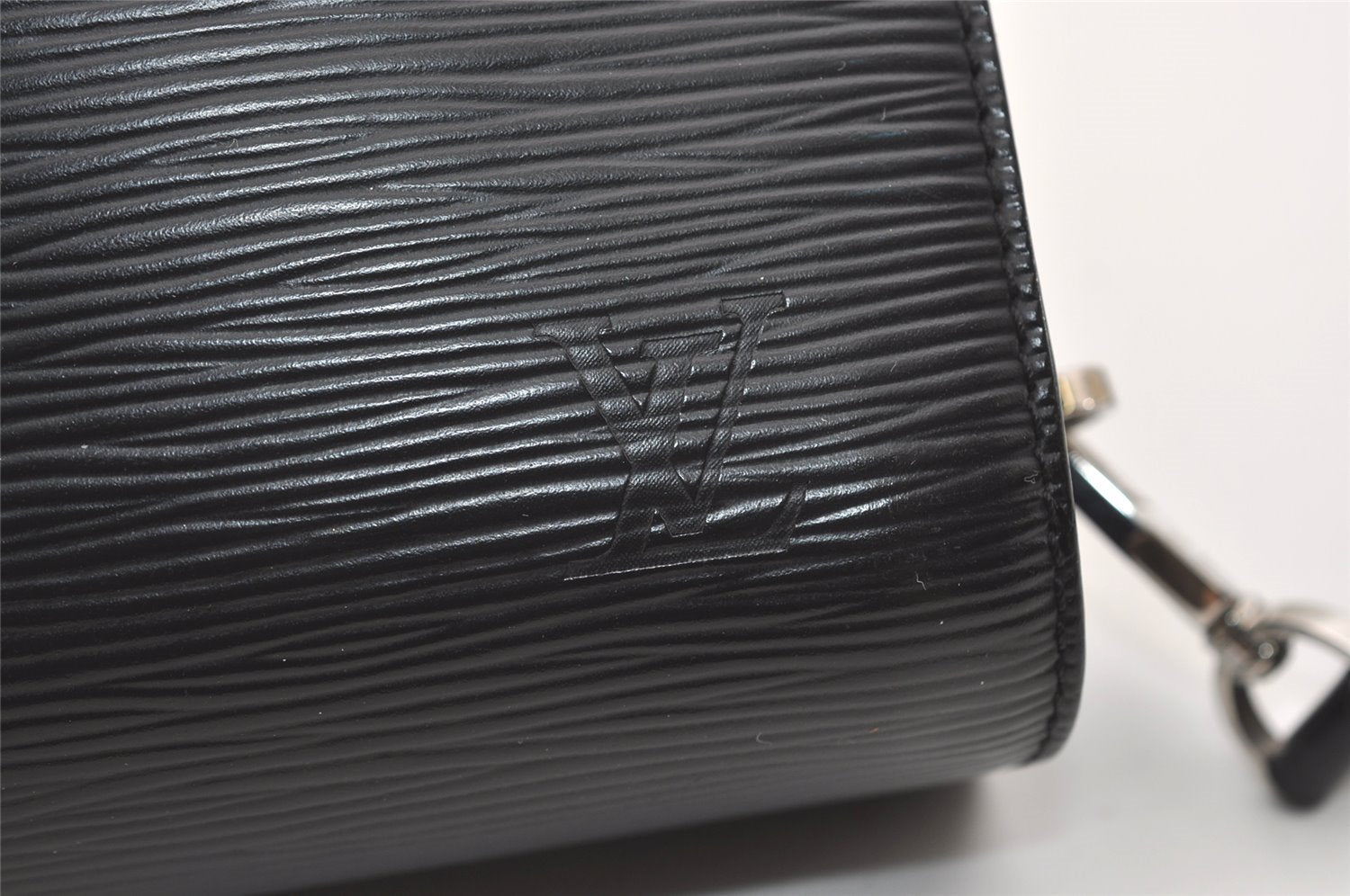 Authentic Louis Vuitton Epi Hoche Clutch Hand Bag Purse Black M59362 LV 4659J