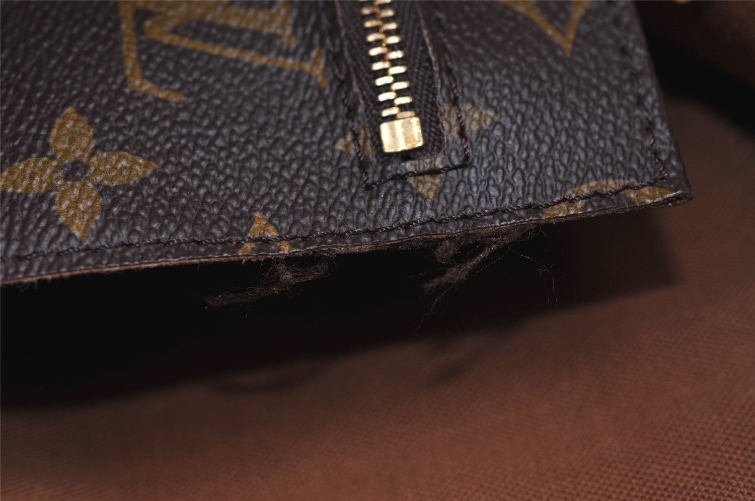 Authentic Louis Vuitton Monogram Randonnee GM Shoulder Bag M42244 LV 4661J