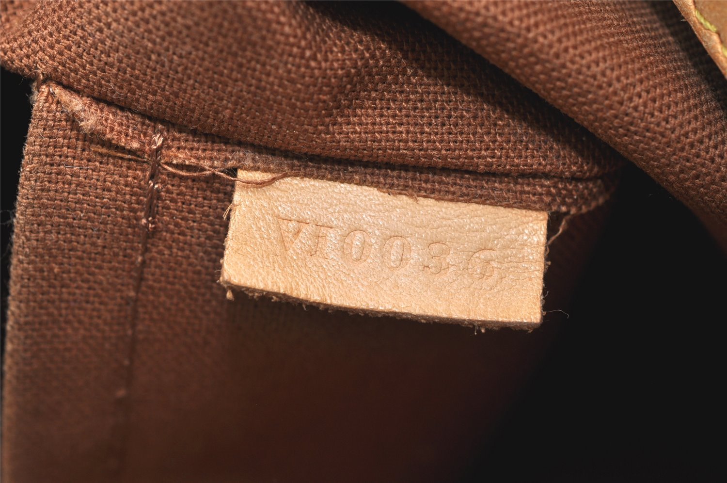 Authentic Louis Vuitton Monogram Batignolles Hand Tote Bag M51156 LV 4663K