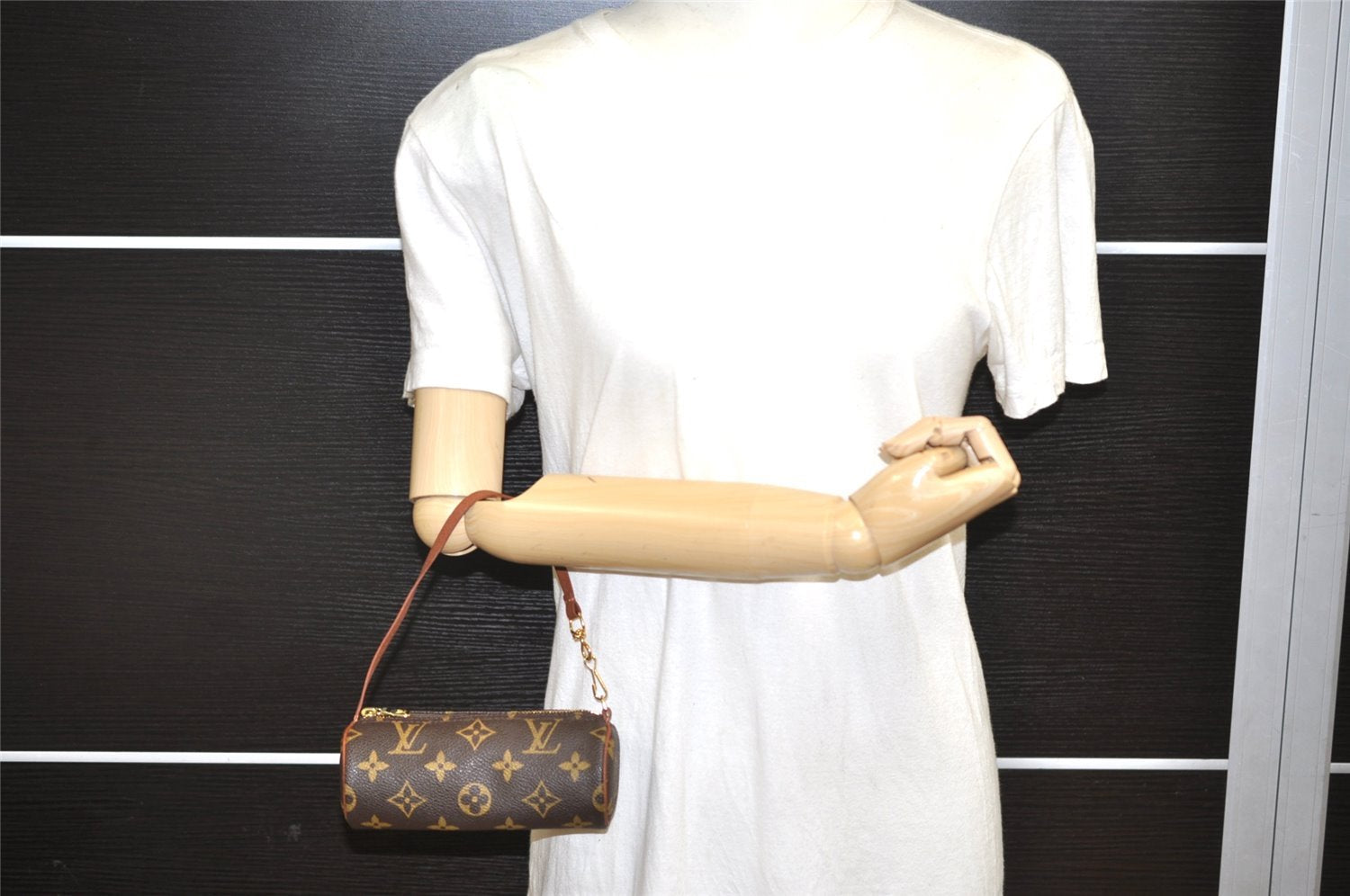 Authentic Louis Vuitton Monogram Papillon Pouch Old Model LV 4664K