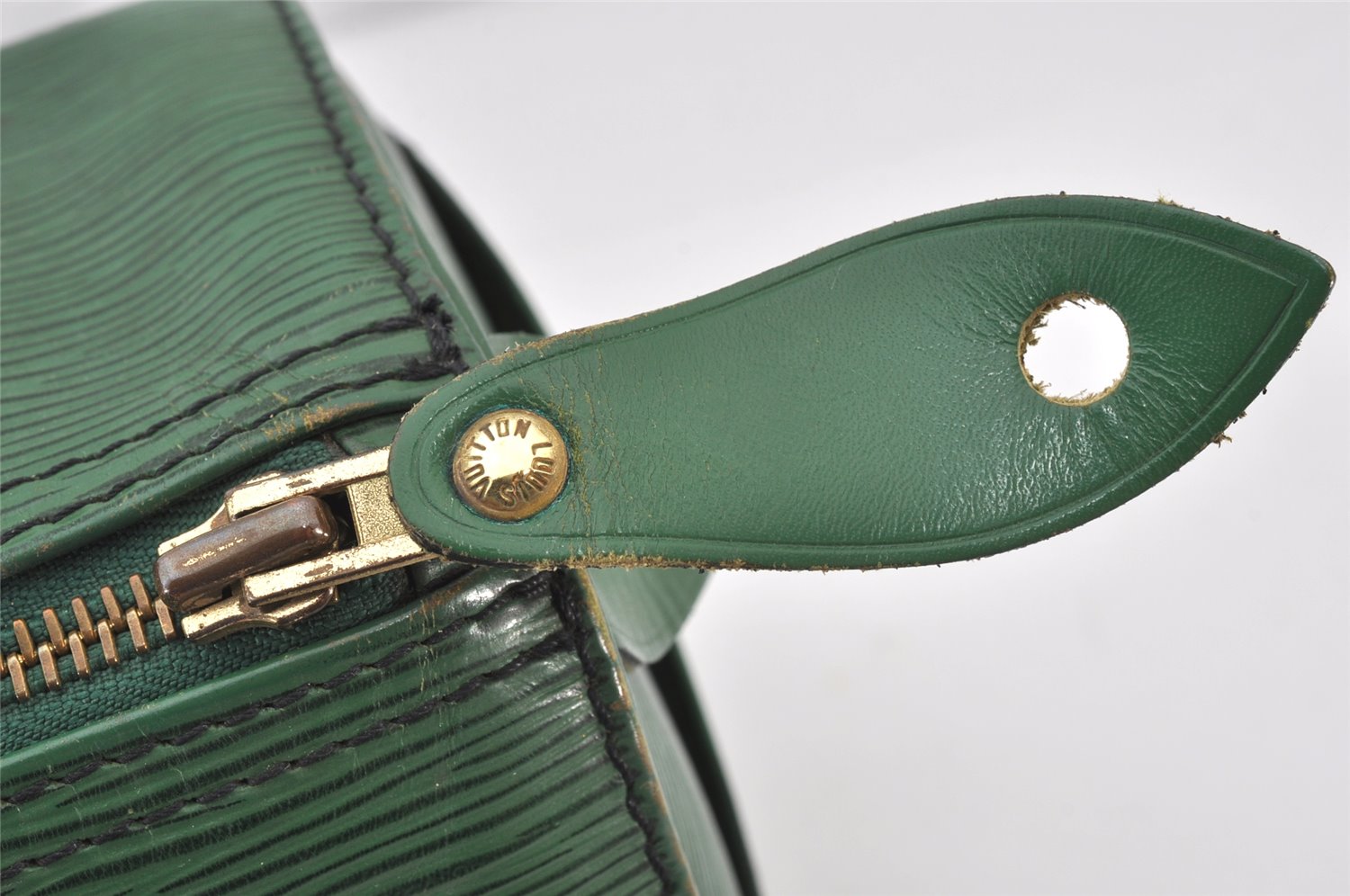 Authentic Louis Vuitton Epi Speedy 25 Hand Boston Bag Green M43014 LV 4666K