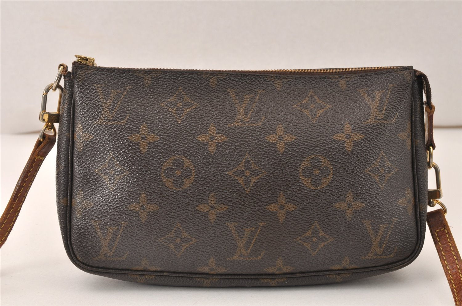 Authentic Louis Vuitton Monogram Pochette Accessoires Shoulder Cross Pouch 4667K
