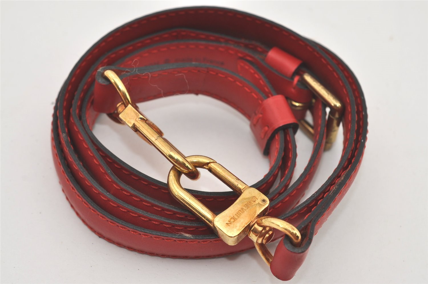 Authentic Louis Vuitton Leather Shoulder Strap Red 40.4-47.2