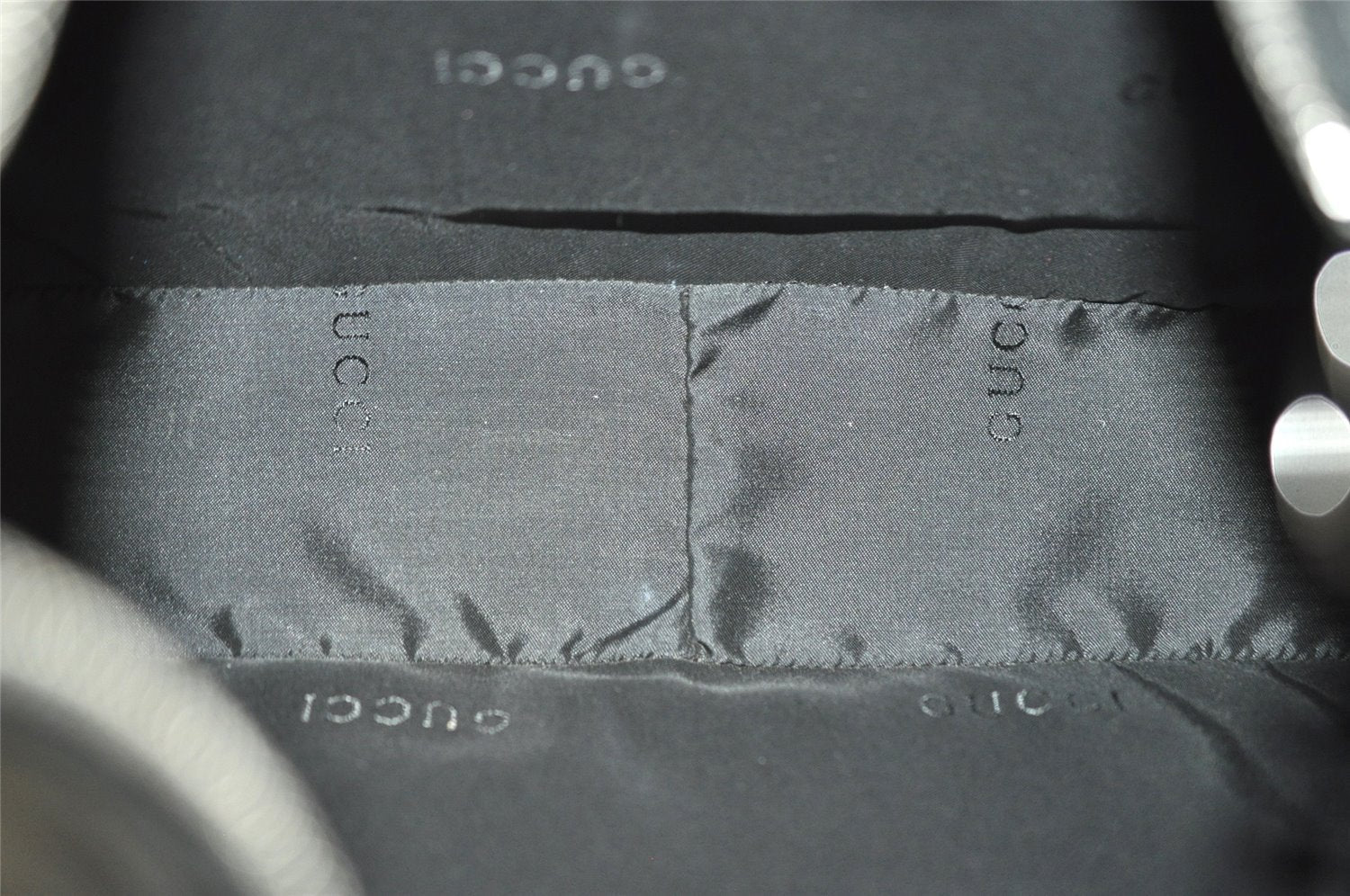 Authentic GUCCI Vintage Shoulder Bag Purse Leather 0013811 Black 4673I