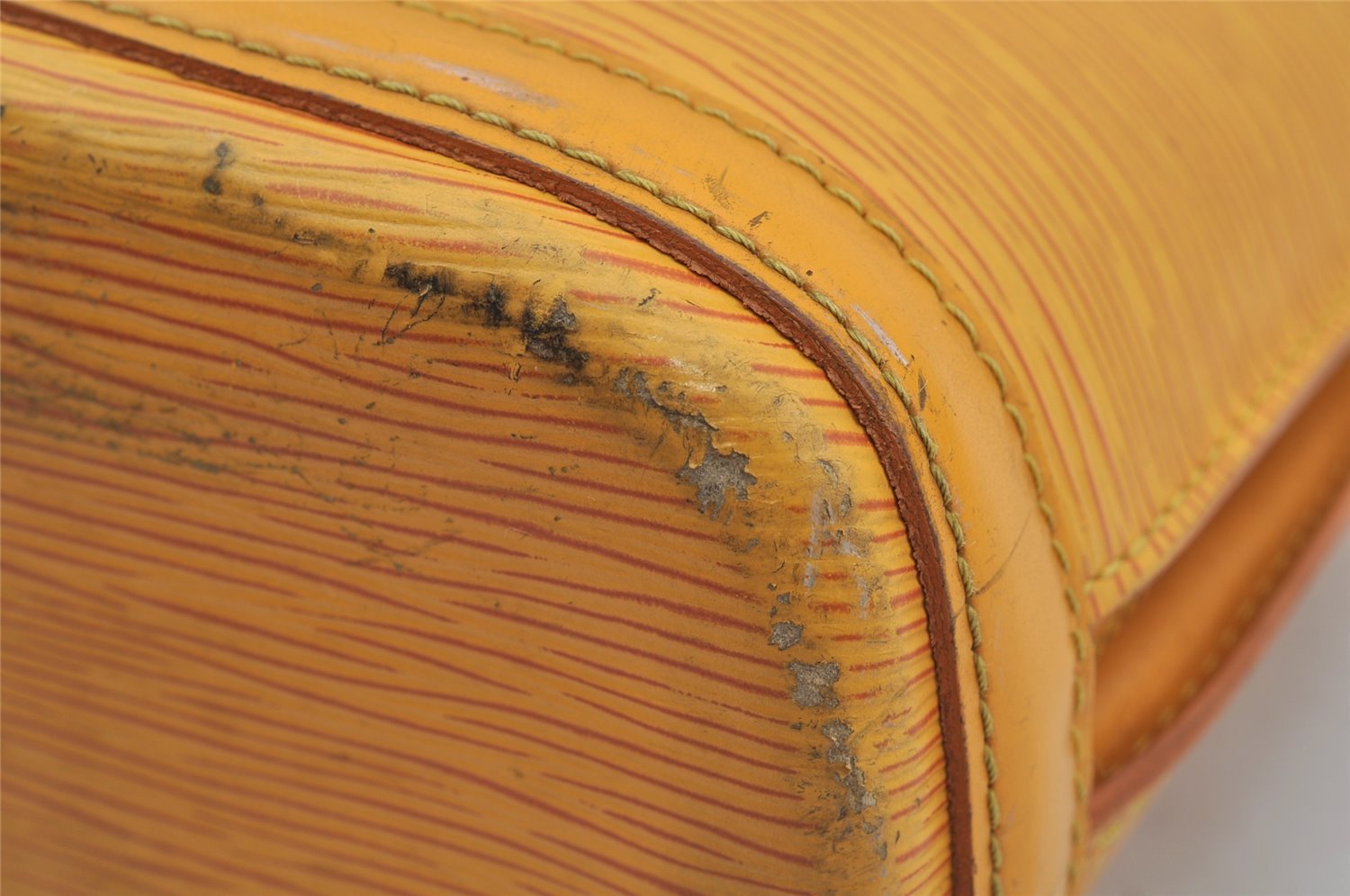 Authentic Louis Vuitton Epi Lussac Shoulder Tote Bag Yellow M52289 LV 4675J