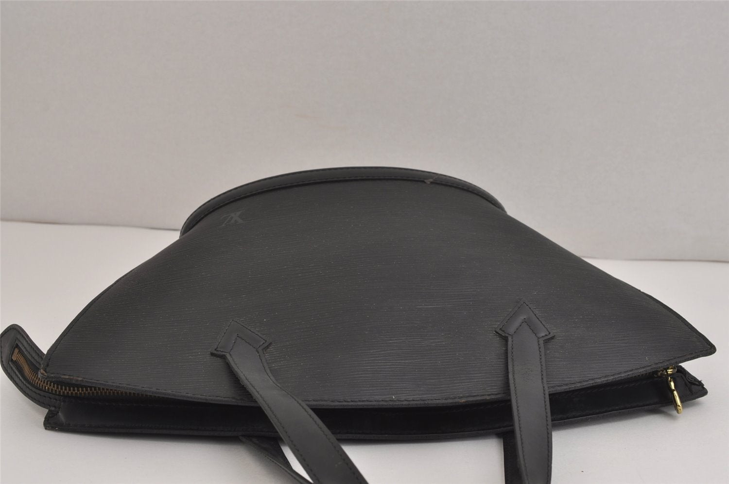 Authentic Louis Vuitton Epi Saint Jacques Hand Bag Black M52272 LV 4676J